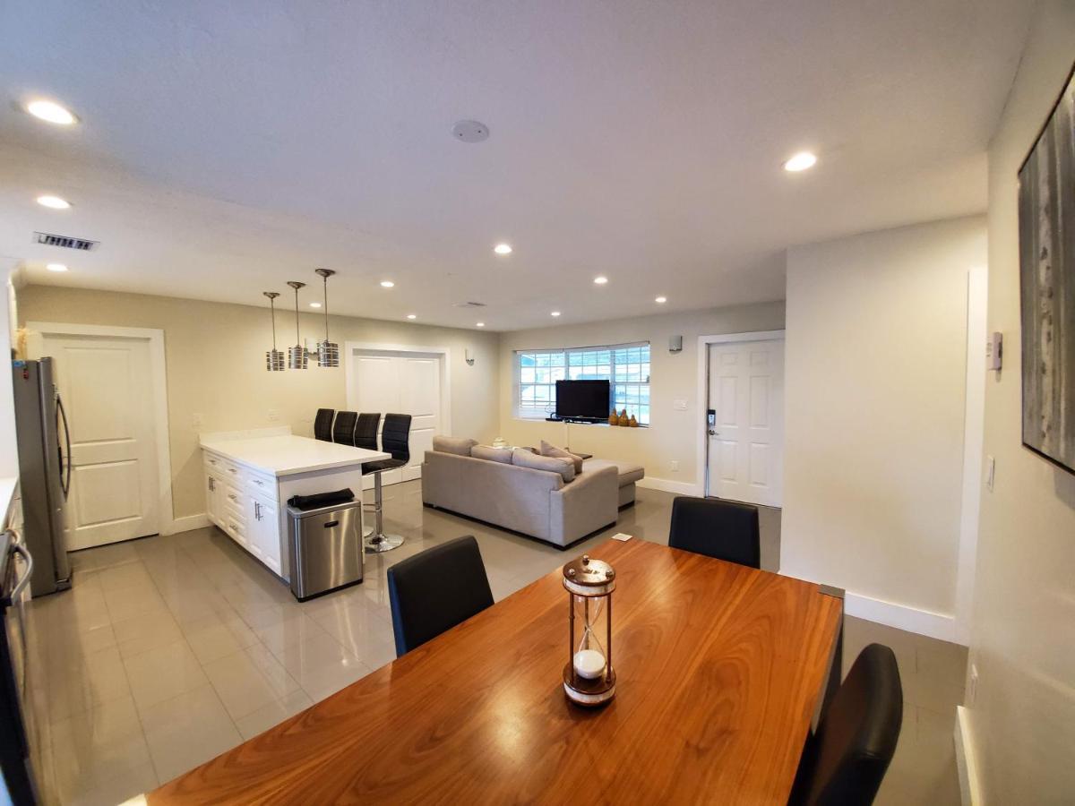 Lakefront Vacation Home - Sleeps 8 Davie Bagian luar foto